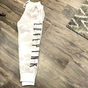 PINK-Size Medium Camo jogger - great condition